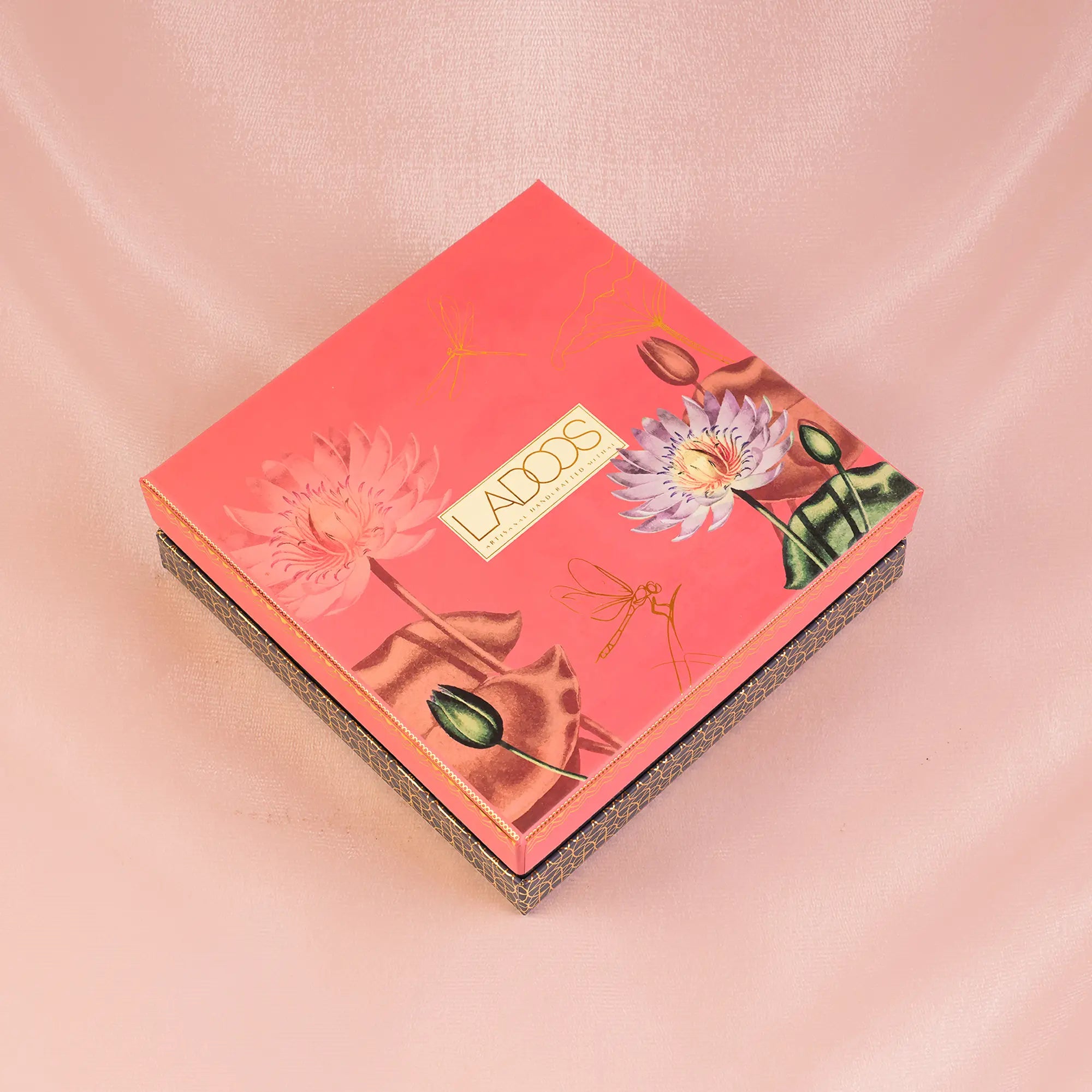 Signature 16-Piece Box